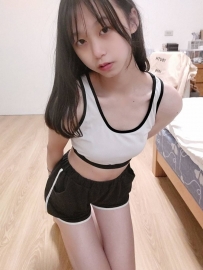 小洋 155cm/44kg/Bcup/19歲  #清純可人的漂亮女孩 喜愛約會的氛圍感