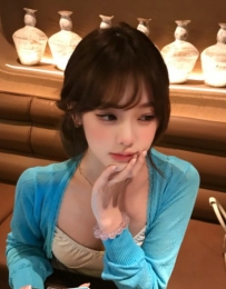 Nina 155 42 Ccup 20歲  身高嬌小  可火車便當會自己坐上來幫你慢慢磨到你受不了