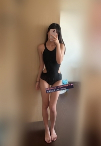 沐恩｜159cm｜C｜22歲 甜辣風格 小隻馬代表 🔥 本人比照片還有感