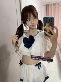 雨朵 158cm.B.43.20歲 嬌嫩學生妹 遭渣男欺騙下海尋安慰技術不是很熟練 需要哥哥調教