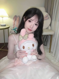 珊妮  158cm/46kg/Bcup/19歲 清純學生妹  皮膚白皙嫩滑 性格俏皮