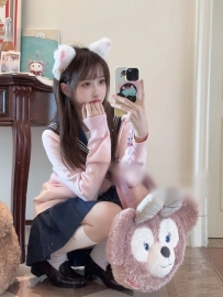 多多 160cm/48kg/Dcup/22歲    大學生初次報班，請哥哥多指教，  身材豐滿，很敏感，