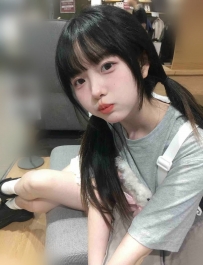 #白虎高中生：小莉 158 45kg B 18歲 下面粉緊 乳頭粉嫩