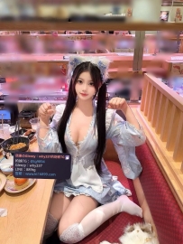 小雯 165/C+/45/21歲   #咖啡店員兼職，理想女友  S型身材，纖細腰肢與曲線美，皮膚白