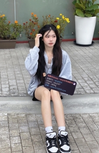 KIKI    160.C.45.19歲  ?簡介：【清純可愛少女款】在職學生妹任你玩！乖巧聽話會撒