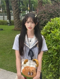 幼微 156.C.40.19歲   #極品嫩苗，童顏，#剛破處下海，第一次兼職，純呦小白，窄如處