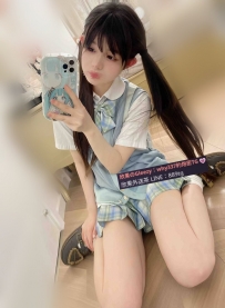 小暖 157cm Bcup 44kg 18歲 小支馬 乖乖女 反差感十足 第一次下海 零經驗 求解鎖