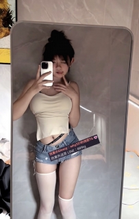 歐蕾 160cm 23歲 D奶 45kg  甜美大眼反差風😈外貌與服務都俱佳の反差感女孩，可甜可慾