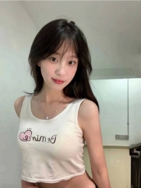 嘟嘟 162cm/45kg/Ccup/22y  床上很會撒嬌 不做作   個性也很溫柔體貼 還會主動邀請你