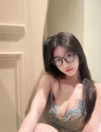 邱云 165cm 47kg D 26歲  房屋平面设计图构造师  蛋蛋很漂亮 皮肤白嫩