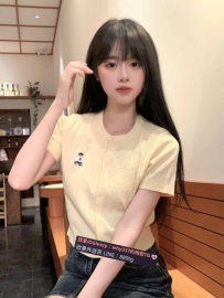 小尾巴 156.B.19歲  秘密兼職!! 餐酒館可愛店花 眼睛漂亮超會放電的!!