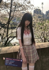 樂樂 158.C.41.21歲   清秀小女友，活潑愛笑，皮膚白白嫩嫩的，很貼心也很乖巧