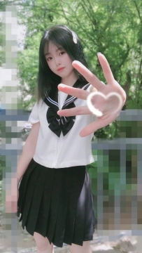 靜嫻：161cm/44kg/B+cup/20歲 可甜可鹽的軟萌學生妹 可純可妖氣質百變 聲音甜甜的絲絲
