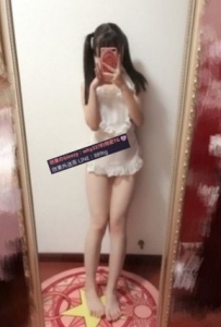 蕾蕾：157/B+/44/20歲    身材嬌小、奶不大但超敏感 奶貓叫聲軟又騷，被親就抖、被舔