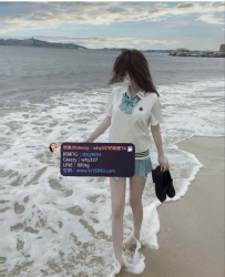 寥寥 155cm.42kg.18歲.B+奶    清純學生妹，甜美笑顏，青春無敵！她有著一頭烏黑亮麗