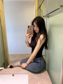 小千 162cm / 22歲 / C奶 乾淨學生臉＋肉感小嫩腿 講話輕聲 細語超乖巧  但床上一翻身