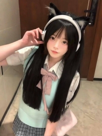 魚魚｜156 / B+ / 47 / 20#清純×反差學生 天使系臉蛋嬌小身形外表乖巧，