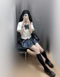 咪咪 158cm.Ccup.45kg.19歲  #幼齒新妹  第一次下海   粉嫩三點 緊緻水多