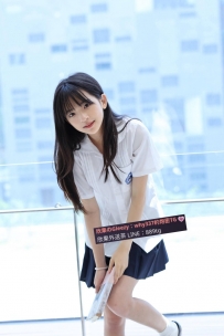 小愛155-B奶-43-19歲 幼嫩嫩妹  極品嫩乳粉鮑 可調教  妹妹剛開苞沒多久~  跟她做愛猶