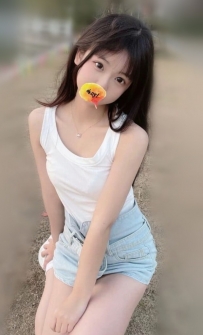 花花 156cm.44kg.B+cup.18歲  閨蜜的表妹 因為家裏一些原因缺錢