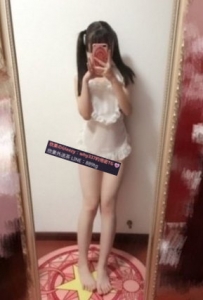 蕾蕾：157/B+/44/20歲    身材嬌小、奶不大但超敏感 奶貓叫聲軟又騷，被親就抖
