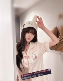 葉子 161cm Ccup   47kg   25歲 介紹：外貌顏值姣好 長髮白皙亮麗 曼妙曲線S身材 互動
