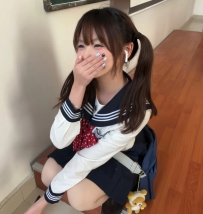 #世界高中  清純可愛 身材完美  纖細小蠻腰   前凸後翹的曲線讓人驚艷～