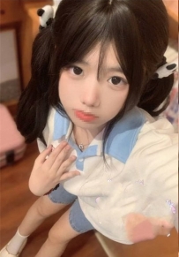 兔兔 155cm.39kg.Ccup.19歲   #可愛小隻蘿莉妹   甜甜娃娃音撒起嬌來