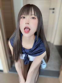 米琦 160/45/C/23歲 #高顏甜美小女友 ~ 個性貪玩調皮，喜歡壞壞の誘惑你，讓你硬到受