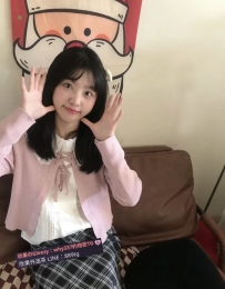 小可樂 158cmC奶19歲 #第一次下海  清純小女友  現在開工 喜歡的哥哥可嘗鮮