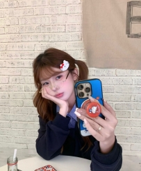 眏眏 160cm/46kg/C+cup/23歲   #愛愛按摩 無套口 後背式  火車便當...#多節可玩各種騷