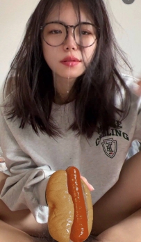 天天 162  D  25歲  床上超級淫蕩  凹凸有緻的身材 床上主動 愛愛很配合  超適合買多